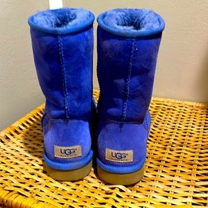 Beautiful cobalt blue Ugg boots.